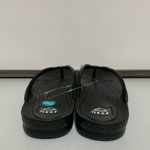 Reef Water Court Black Flip Flop Sandals-Size 10 New - Picture 2 of 11